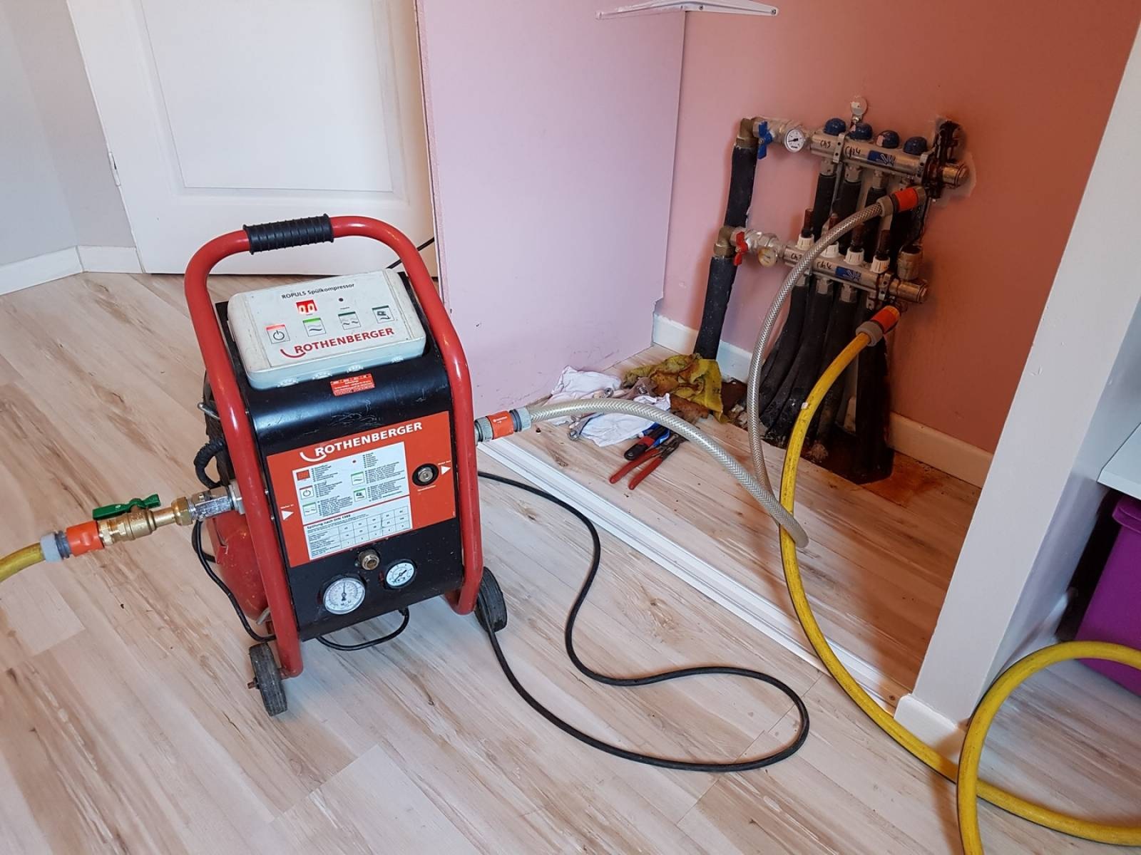 Kadıköy Vaillant Hermetik Şofben Petek Temizliği